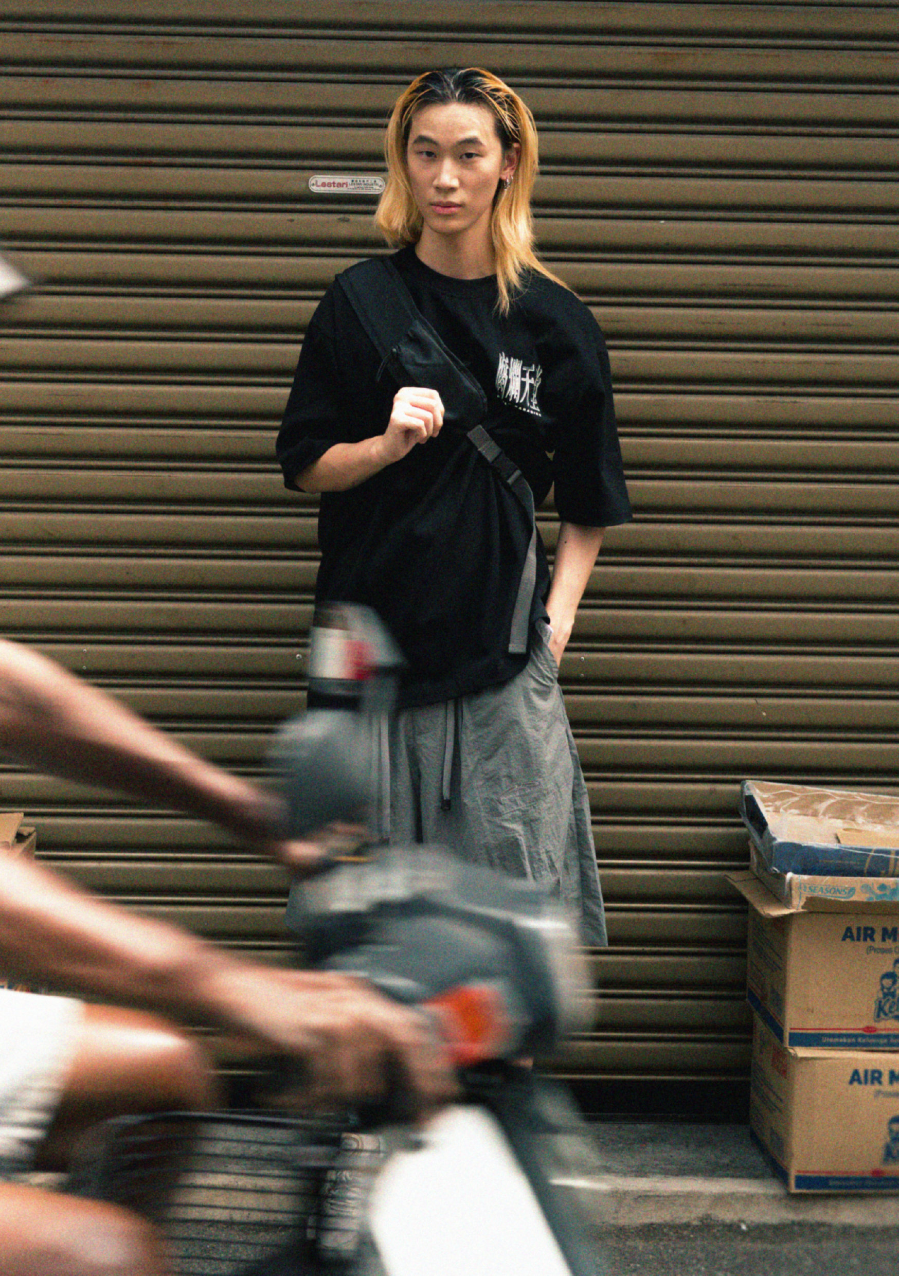 Title Tee Black