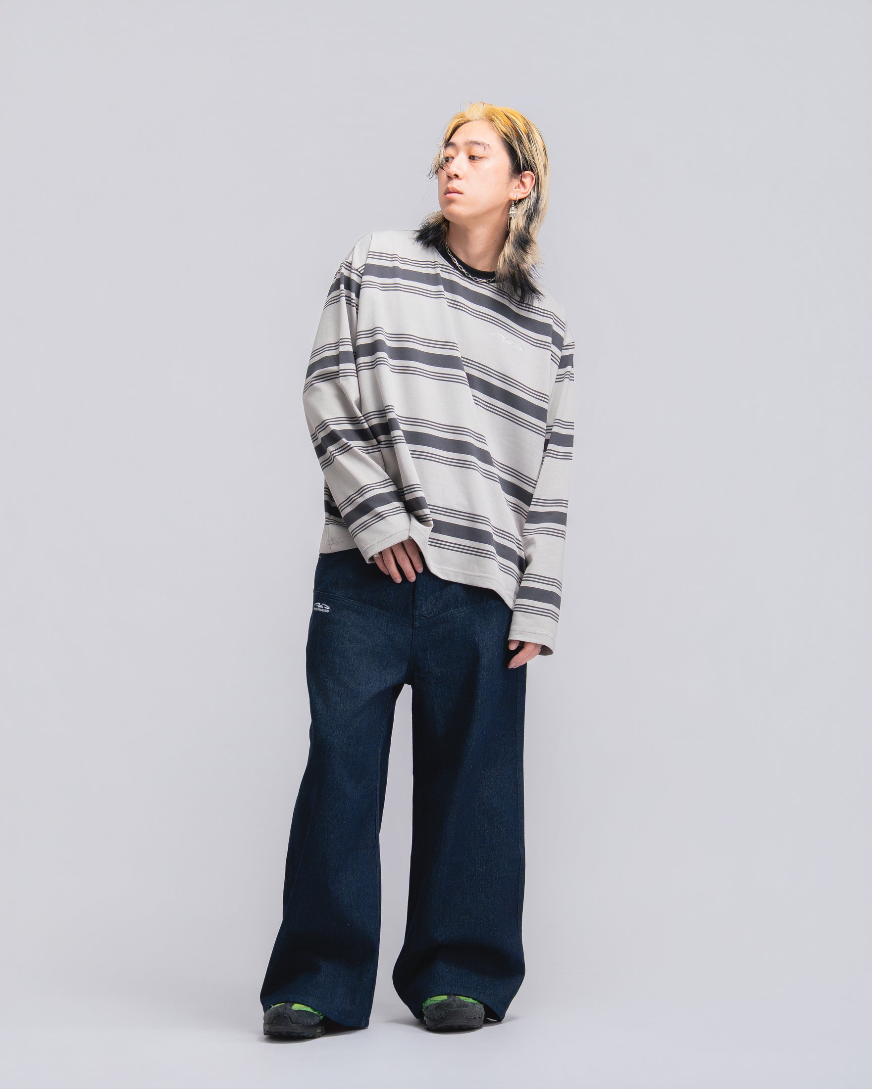 After Hours Flared Jeans Raw Denim