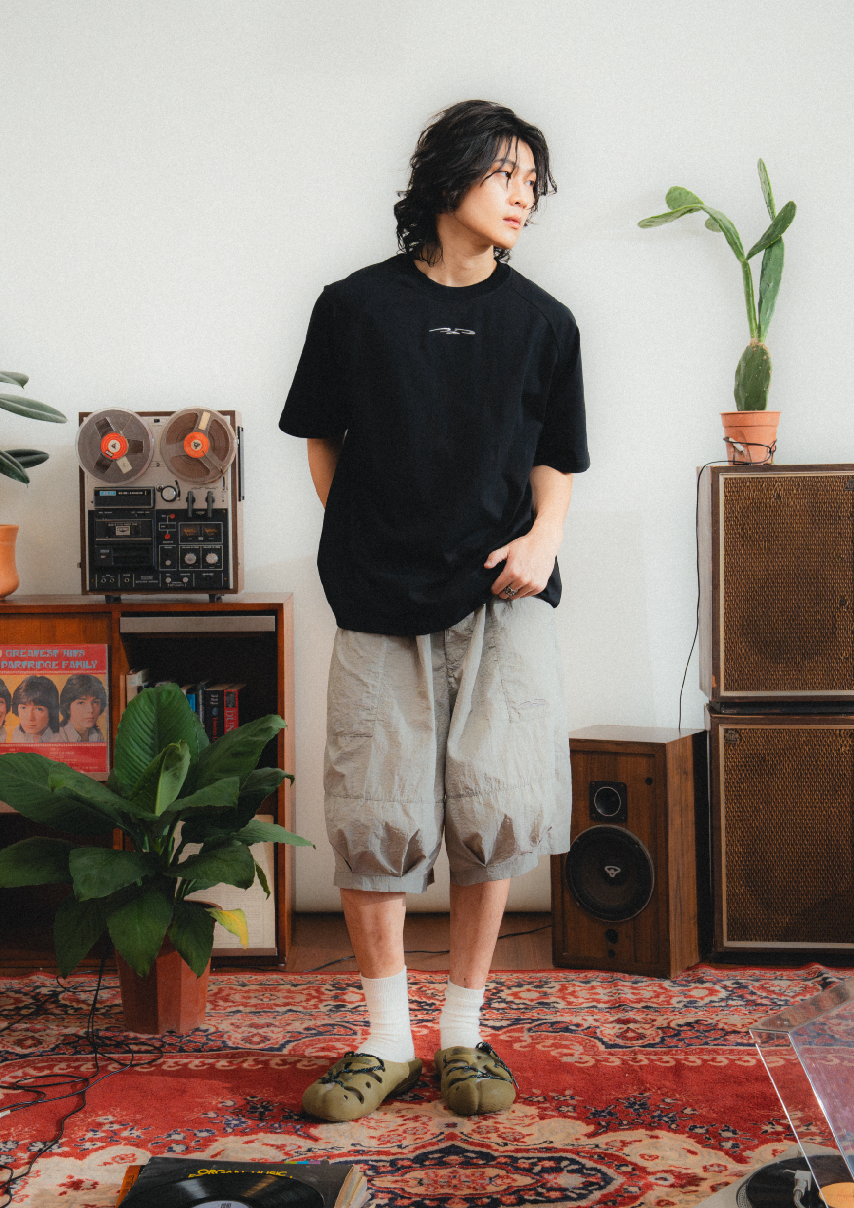 Mini Logo Raglan Tee Black