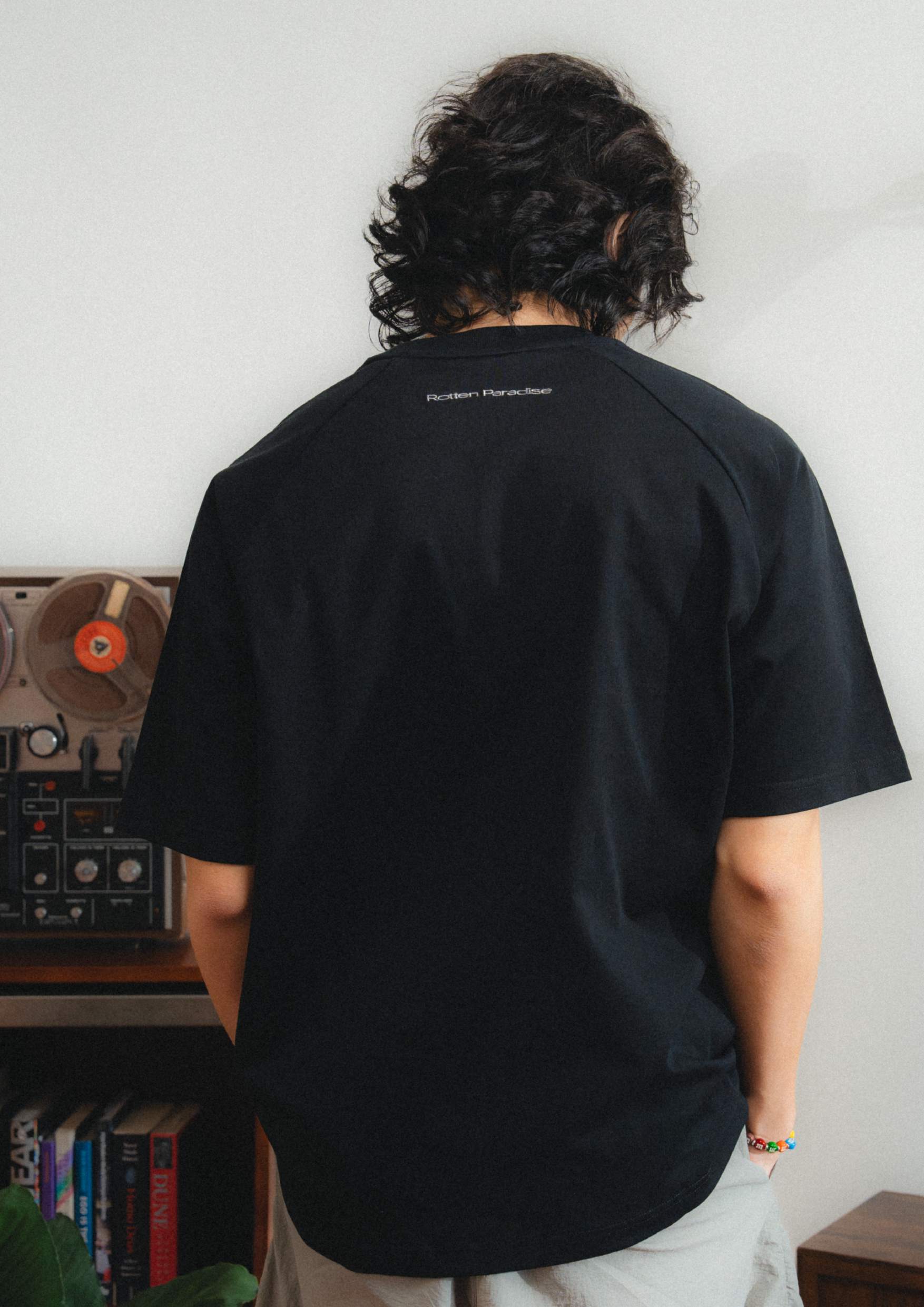 Mini Logo Raglan Tee Black