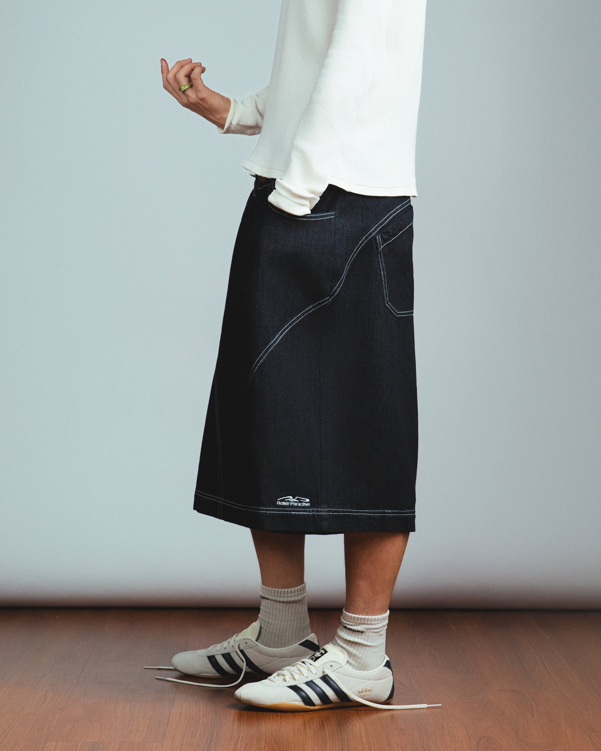 Drift Line Wide Fit Shorts Denim Black